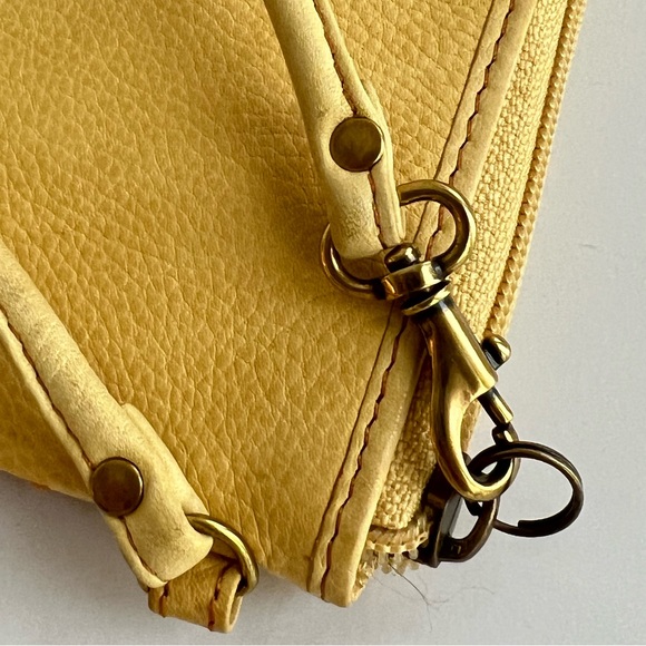 Fossil Embroidered Butterflies Floral Wristlet Wallet‎ Leather Yellow Clutch - Picture 8 of 15